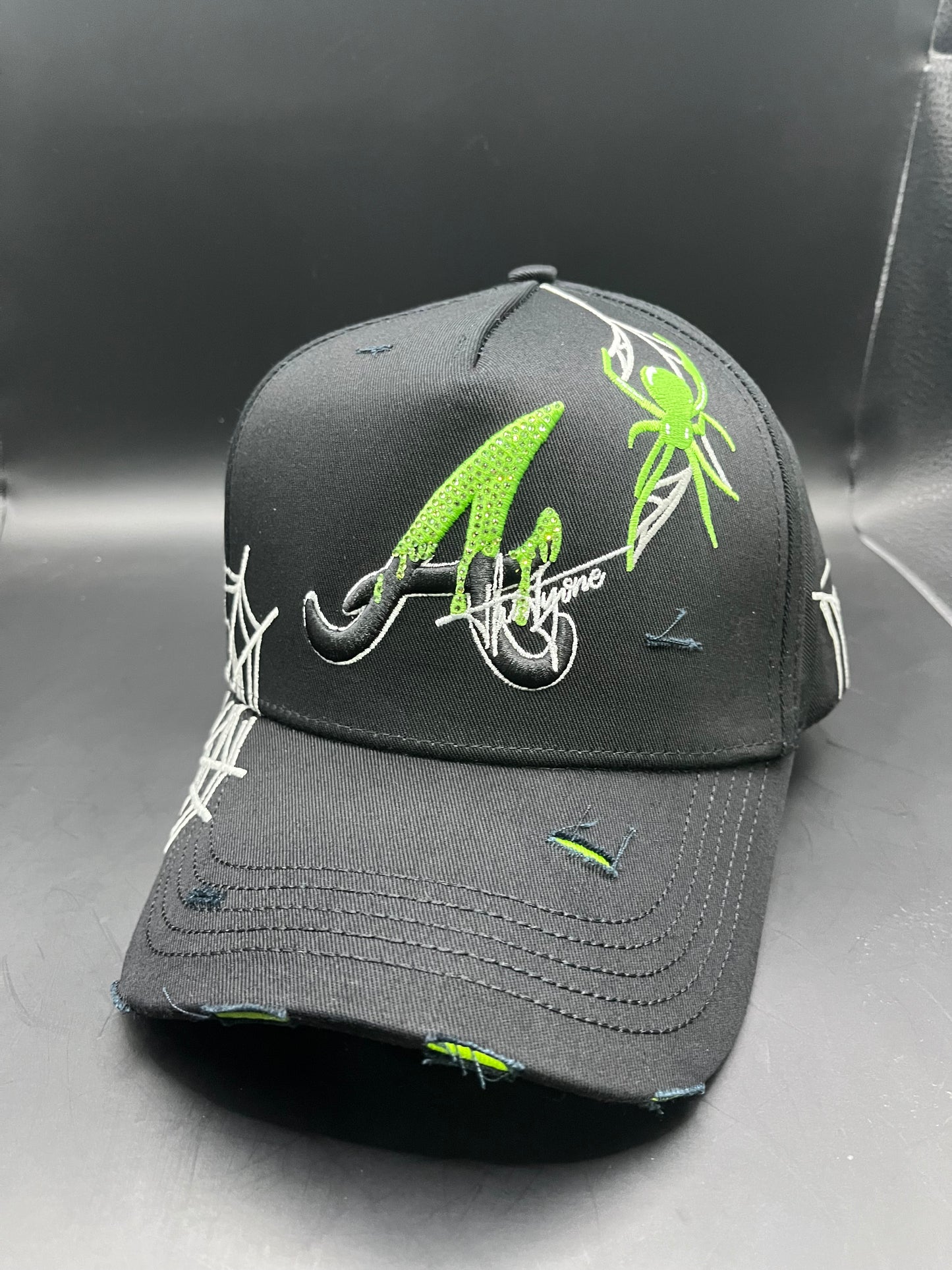 Thirthy one Hats - aracnofobia