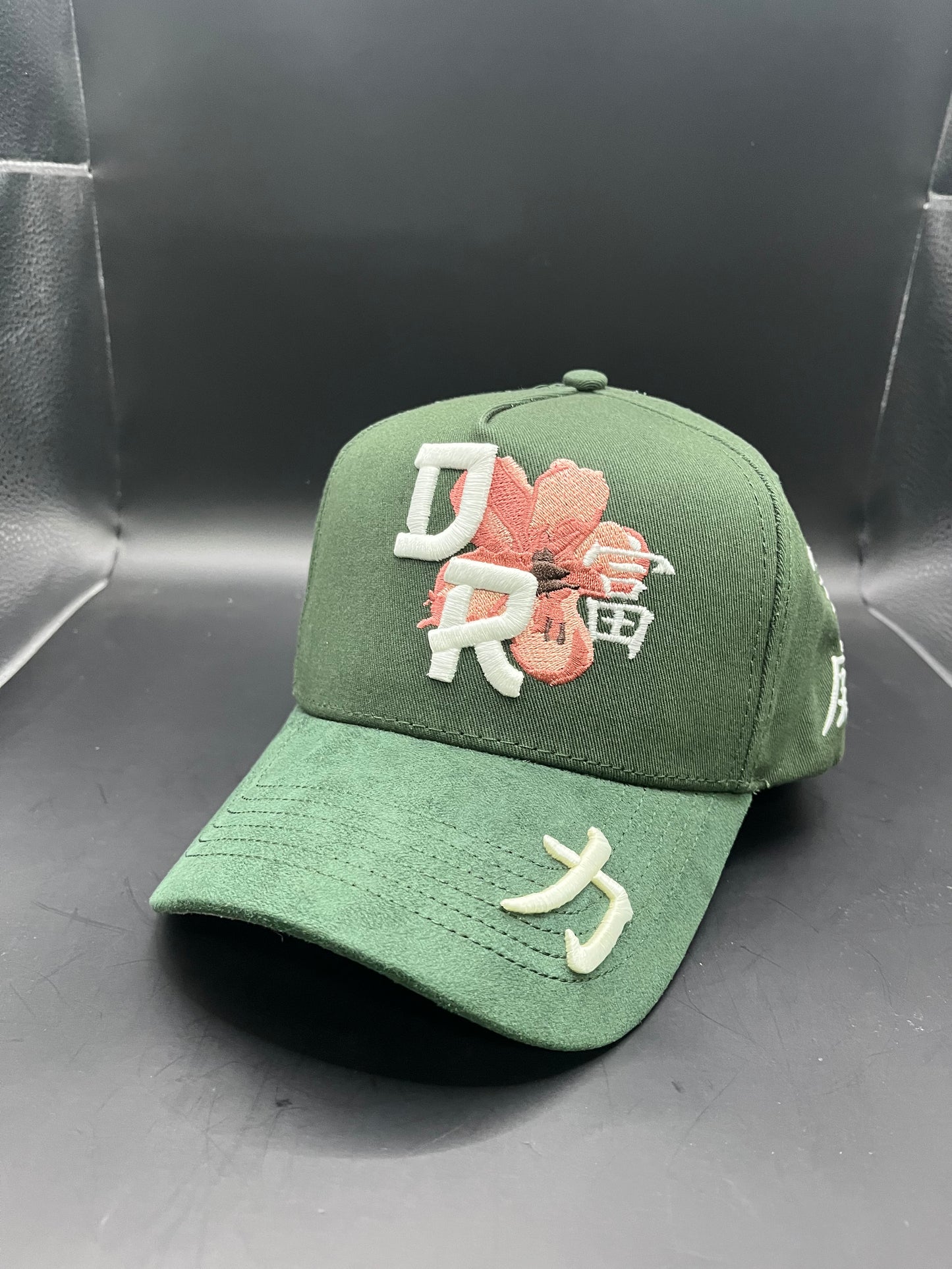Dreamers Hats - kanji verde