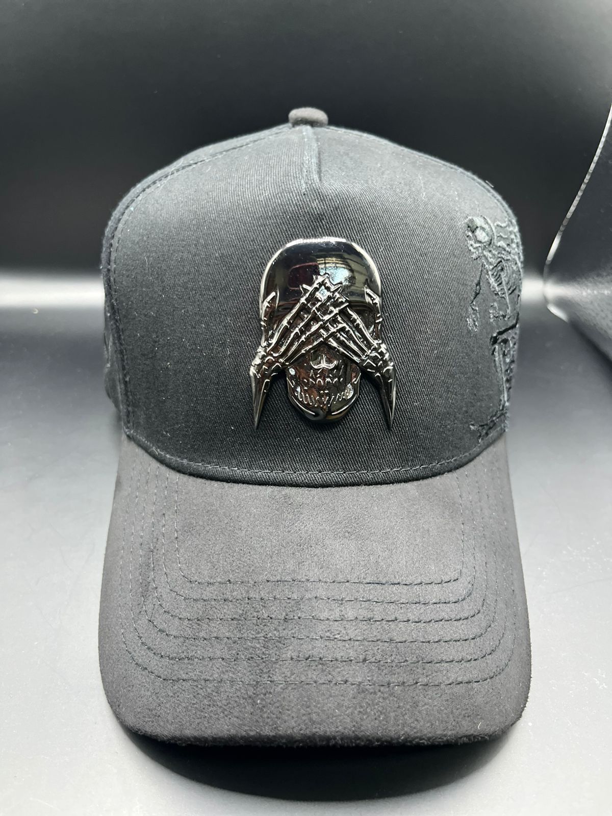 Seveten Hats Skull Rider